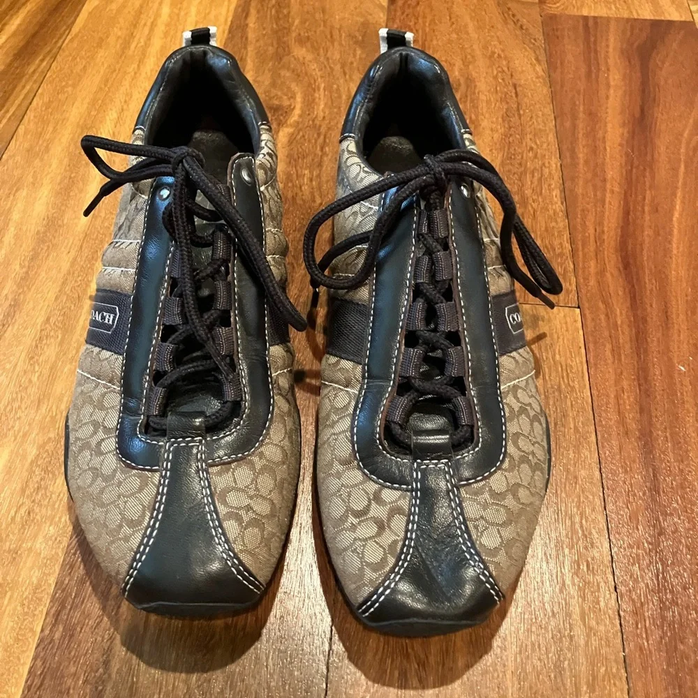 Coach Signature Brown and Black Athletic Shoes Size 6 1/2 - Picture 2 of 5